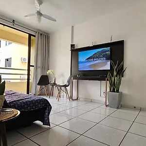 Apartamento Precioso A 50 Metros De La Playa, Florianópolis